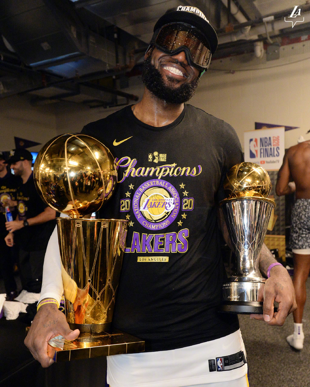 B体育app下载-球探：湖人在科比末期一塌糊涂！他们在詹姆斯加盟前就是个笑话！